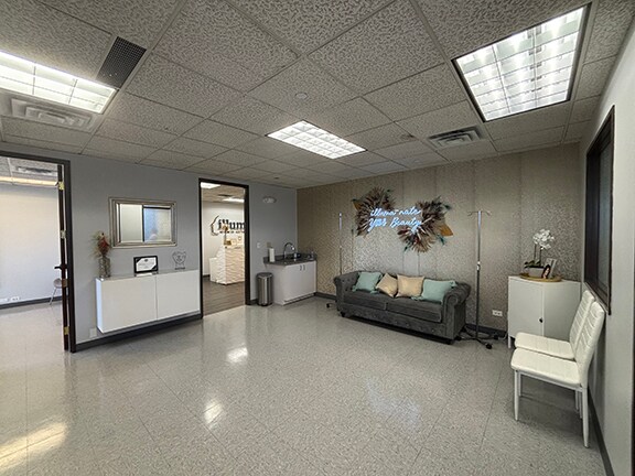 More Photos Of 7430 E Caley Ave, Englewood Medical For Lease