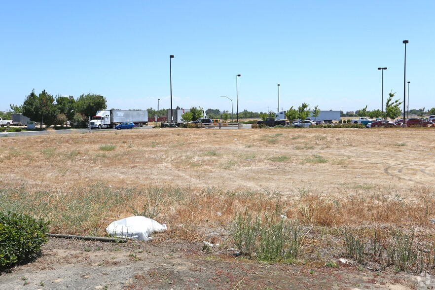 More Photos Of Joseph Gallo Ct, Livingston Land For Lease