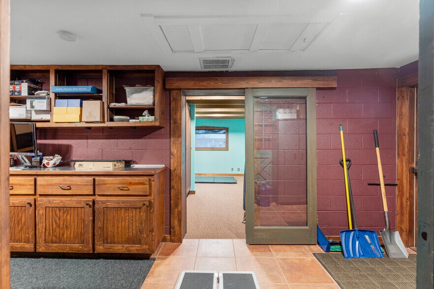 More Photos Of 3228 S Jamestown Ave, Tulsa Medical For Sale