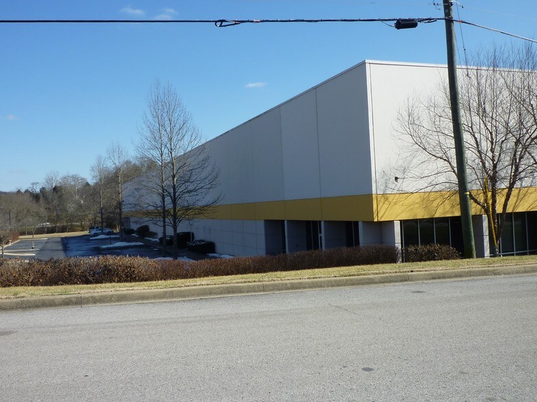 More Photos Of 200 Northfork Ln, Goodlettsville Distribution For Lease
