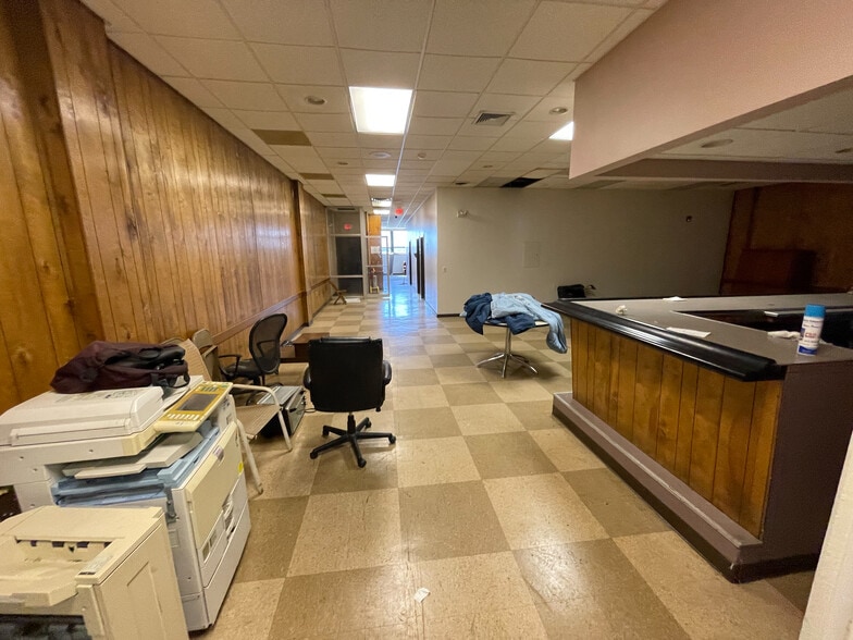 More Photos Of 7419 Washington Ave, Pittsburgh Office For Sale