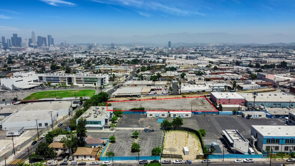 More Photos Of 2720 Compton Ave, Los Angeles Land For Sale