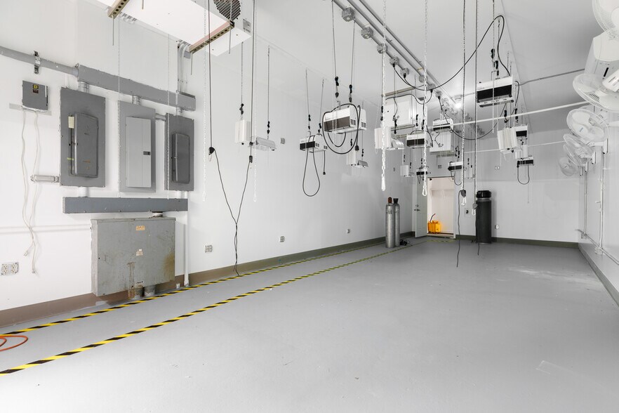 More Photos Of 9720 Padilla Heights Rd, Anacortes Distribution For Sale