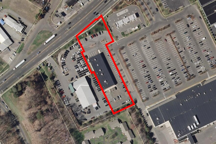 827 Bridgeport Ave, Milford, CT 06460 Retail For Lease