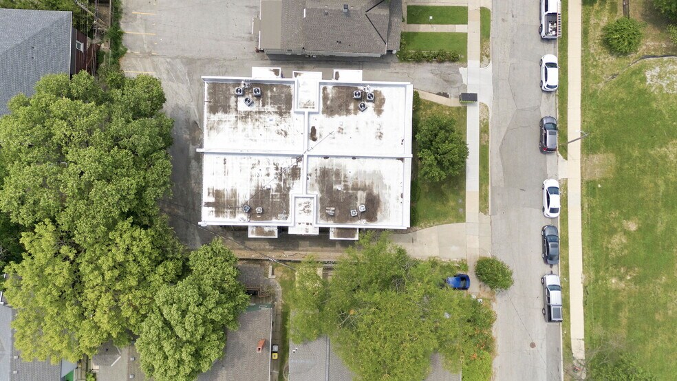 More Photos Of 4911 Walnut St, Kansas City Apartments For Sale