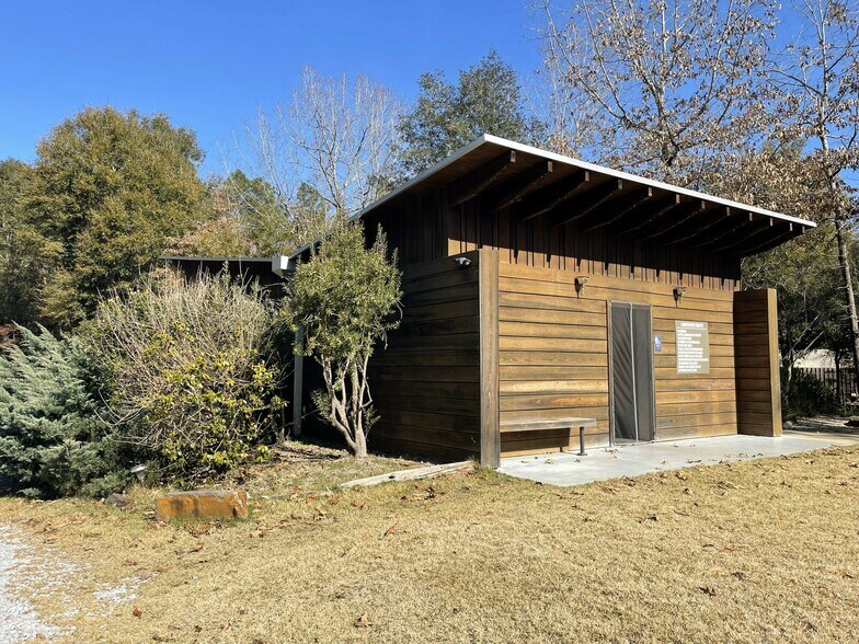 More Photos Of 7009 Creek Stone Rd, Milton Lodge Meeting Hall For Sale