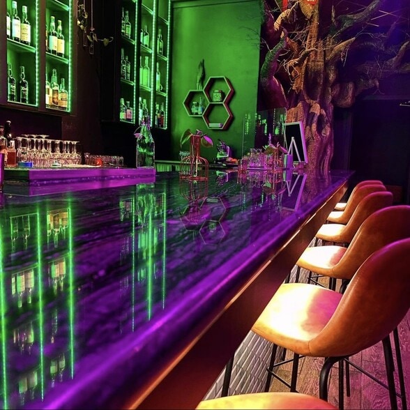 More Photos Of 4757 The Grove Dr, Windermere Storefront Retail Office For Sale