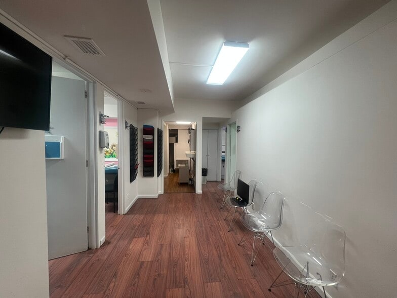 More Photos Of 11 E 86th St, New York Apartments For Sale