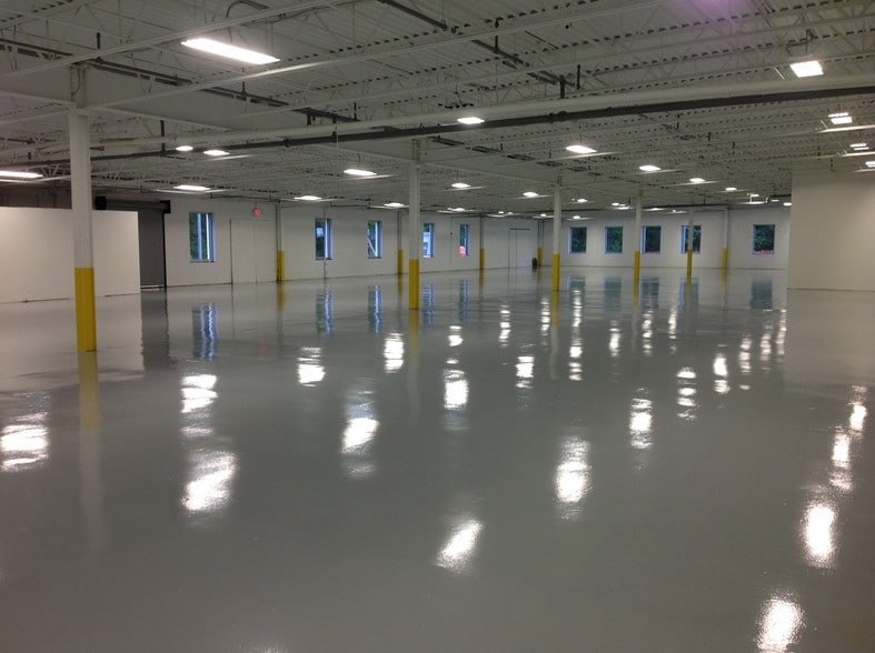 More Photos Of 58-60 S Jefferson Rd, Whippany Warehouse For Lease