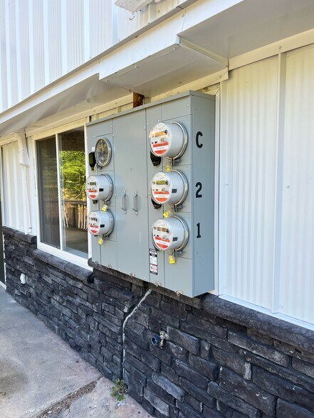 More Photos Of 2271 S Cost a Plenty Rd, Warsaw Apartments For Sale