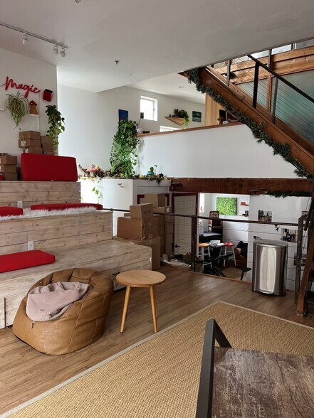 More Photos Of 1201-1291 Electric Ave, Venice Loft Creative Space For Lease