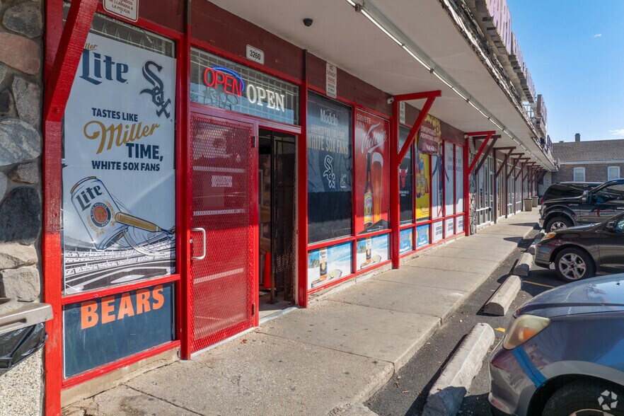 More Photos Of 3244-3260 W 55th St, Chicago Unknown For Lease