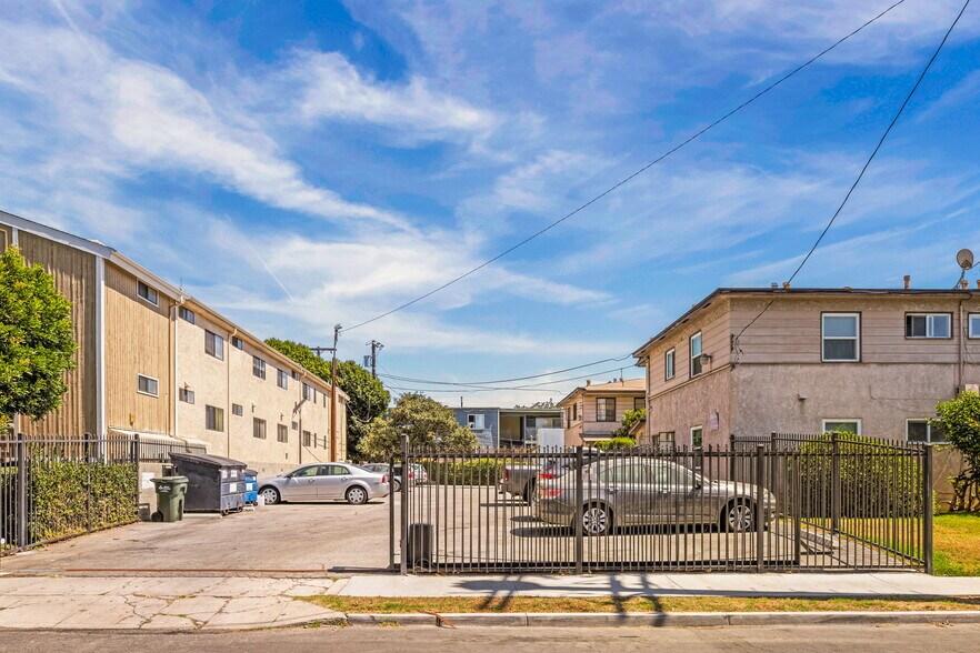 More Photos Of 11061 Venice Blvd, Los Angeles Apartments For Sale