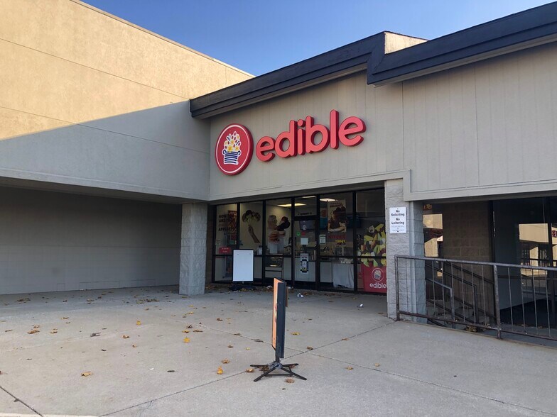 More Photos Of 11-65 E Marketview Dr, Champaign Unknown For Lease