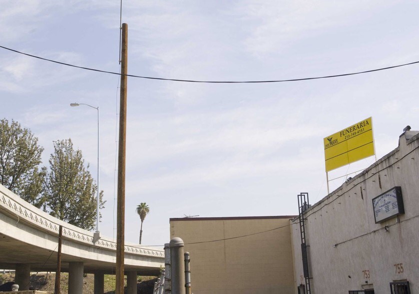 More Photos Of 751-759 W Washington Blvd, Los Angeles Storefront For Lease
