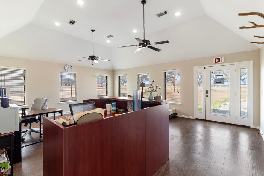 More Photos Of 2762 State Highway 21 E, Caldwell Warehouse For Sale