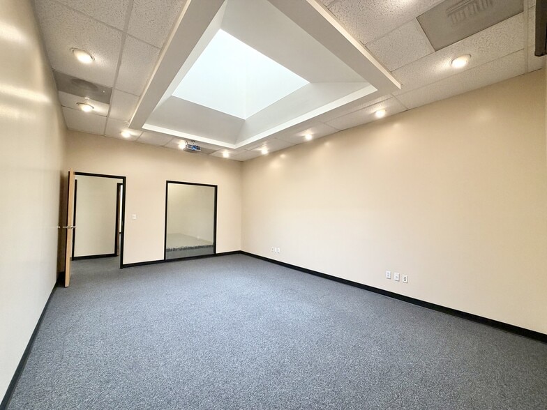 More Photos Of 16702-16800 Valley View Ave, La Mirada Research And Development For Lease