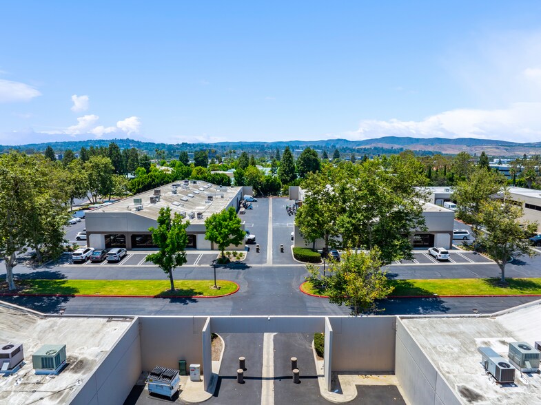 More Photos Of 22722 Lambert St, Lake Forest Unknown For Lease