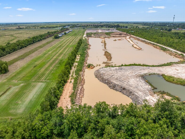 More Photos Of 21369 N. Frontage Rd., Iowa Land For Sale