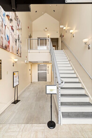 More Photos Of 103 Stiles Rd, Salem Office For Sale