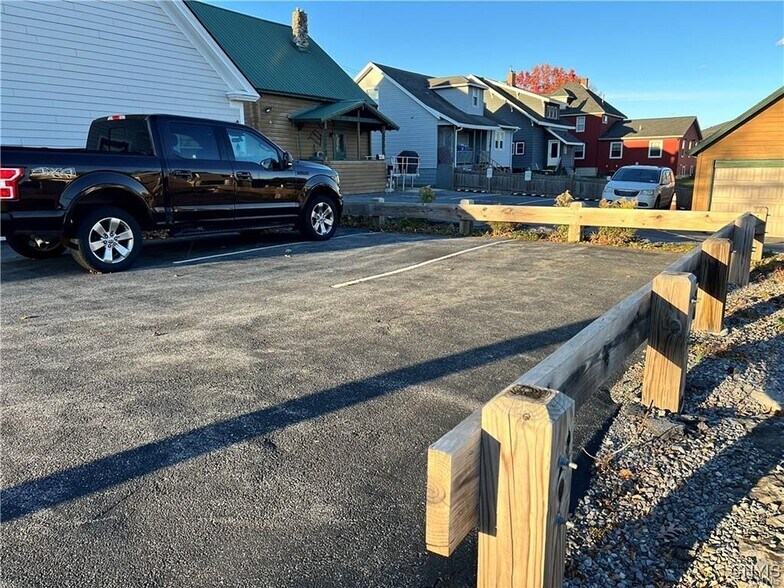 More Photos Of 461 S Main St, North Syracuse Office For Sale