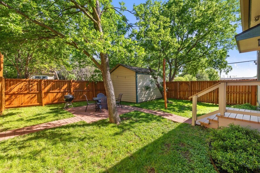 More Photos Of 314 W 3rd St, Taylor Multifamily For Sale