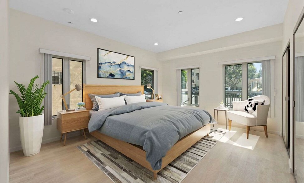 More Photos Of 1409 N Hobart Blvd, Los Angeles Apartments For Sale
