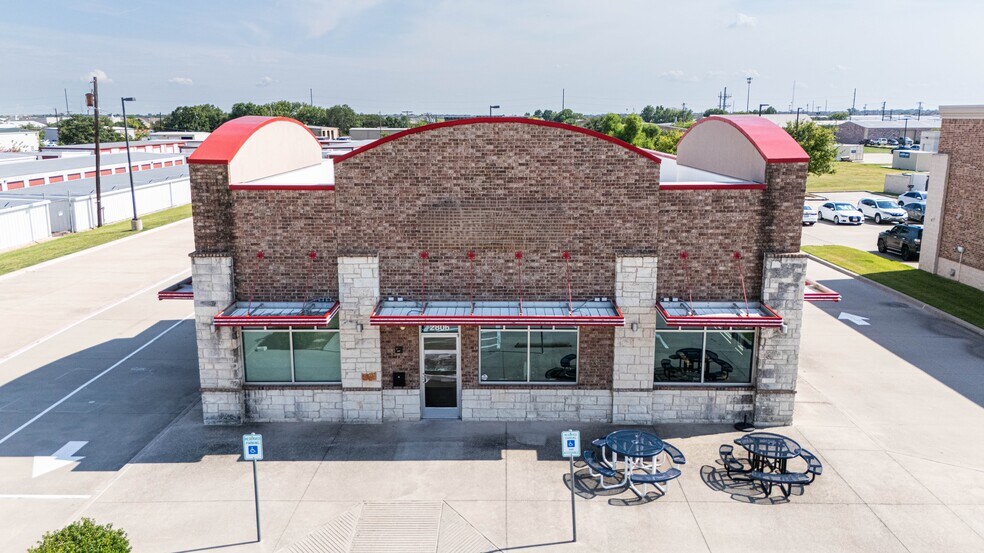 Primary Photo Of 2806 FM 544 Rd, Wylie Fast Food For Lease
