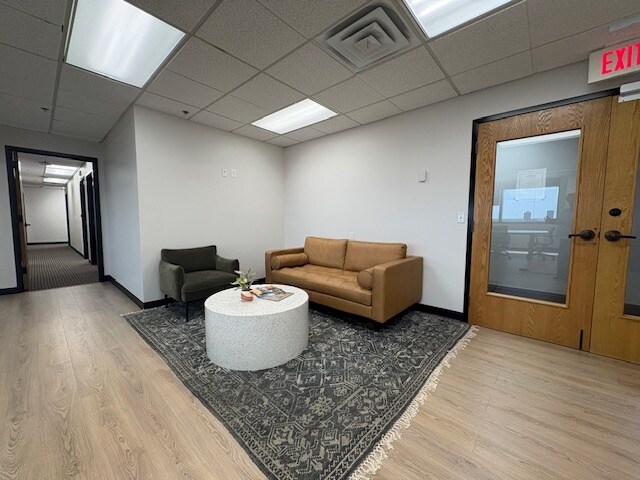 More Photos Of 5100 N Brookline Ave, Oklahoma City Office For Lease
