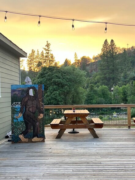 More Photos Of 125 Deadwood Rd, Lewiston Restaurant For Sale