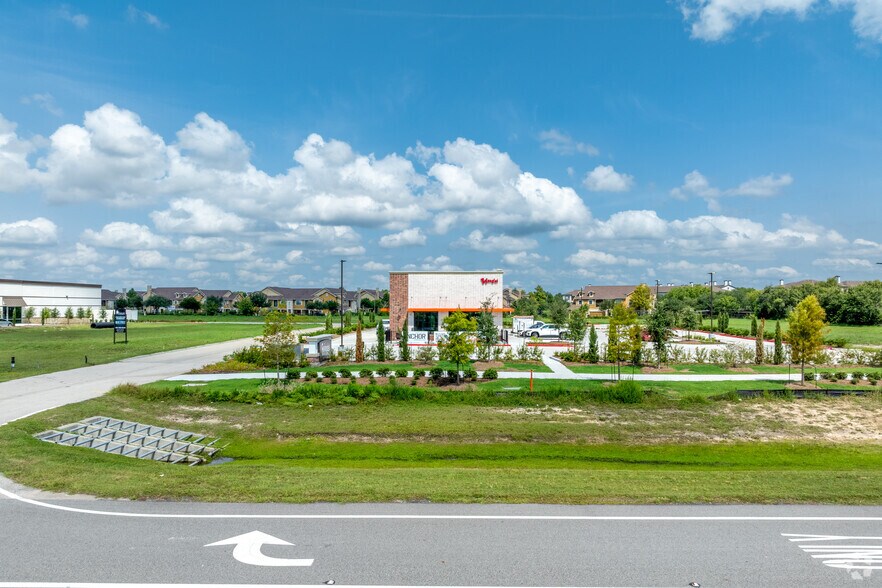 More Photos Of NEQ of League City Pkwy & Egret Bay Blvd, League City Office For Sale