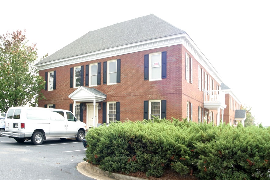 More Photos Of 7175 Jonesboro Rd, Morrow Office For Lease