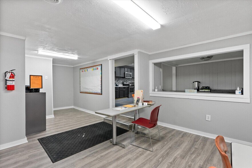 More Photos Of 925 W Burleigh St, Milwaukee Religious Facility For Sale