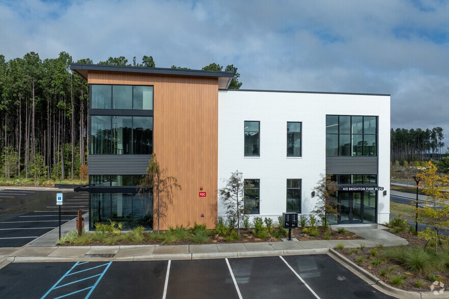 More Photos Of 415 Brighton Park Blvd, Summerville Office Residential For Lease