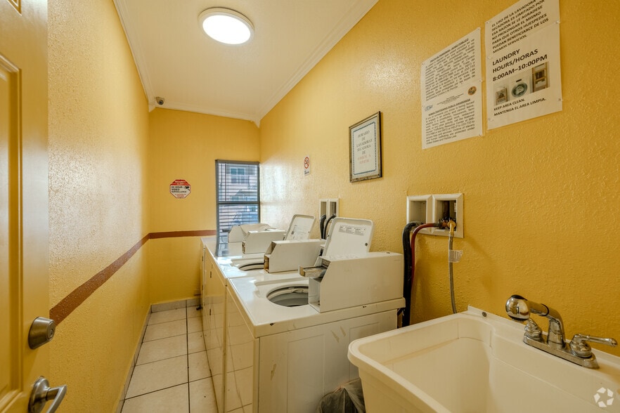 More Photos Of 508 W 1st Ave, Hialeah Multifamily For Sale