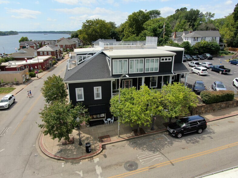 More Photos Of 100-106 State St, Newburgh Freestanding For Sale