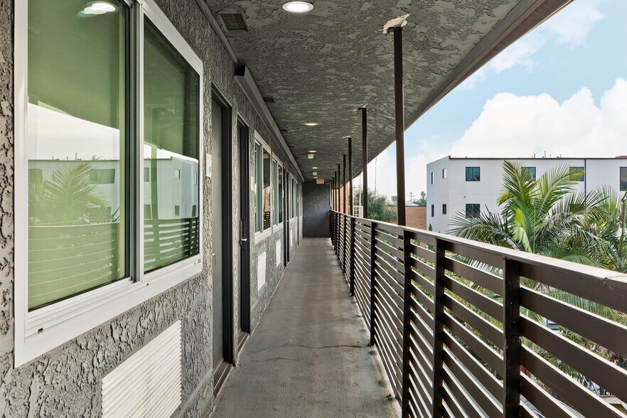 More Photos Of 1717 S Vermont Ave, Los Angeles Hotel For Sale