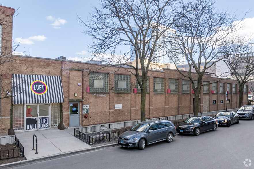 Primary Photo Of 1535 N Dayton St, Chicago Loft Creative Space For Lease