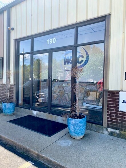 More Photos Of 190 Pleasant St, Ashland Light Manufacturing For Sale