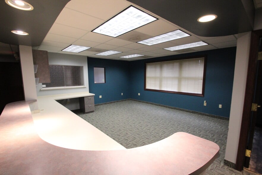 More Photos Of 4087 Medina Rd, Medina Medical For Lease