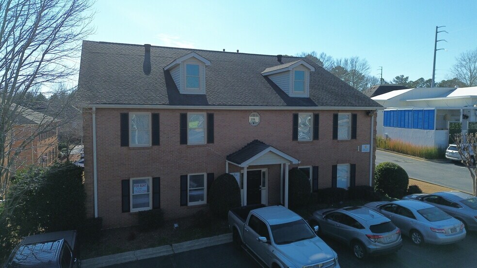 More Photos Of 2440 Sandy Plains Rd, Marietta Office For Sale