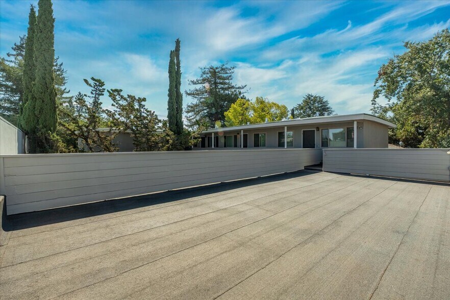 More Photos Of 660 Roble Ave, Menlo Park Apartments For Sale