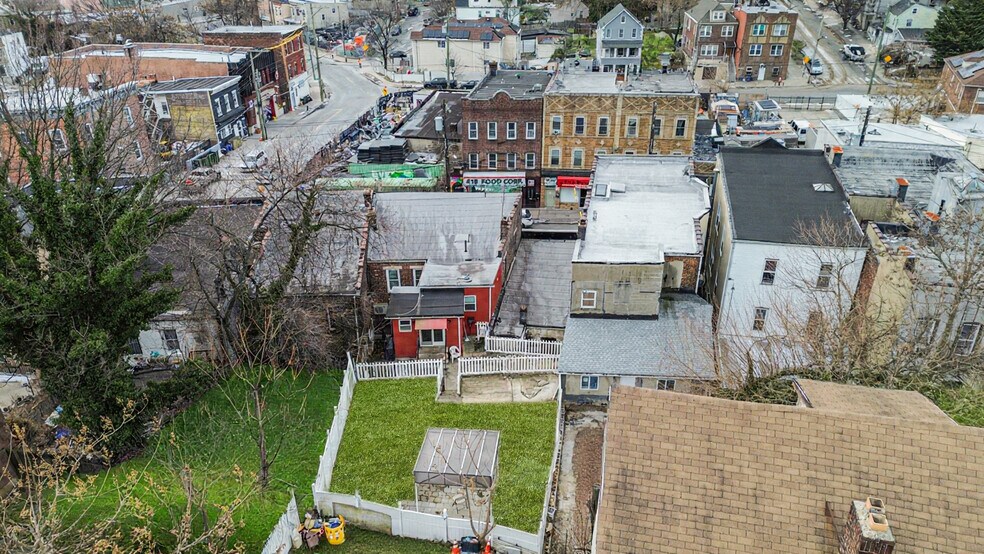 More Photos Of 419 Jersey St, Staten Island Storefront For Sale