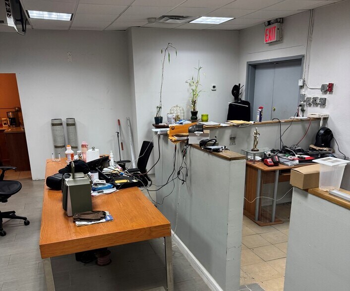 More Photos Of 719-729 E 135 St, Bronx Warehouse For Lease