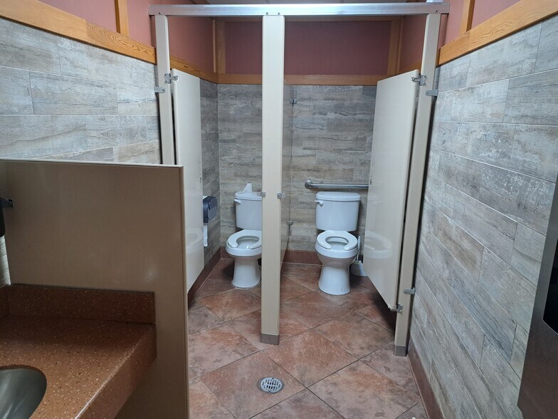 More Photos Of 3120 S US Highway 1, Fort Pierce Restaurant For Lease