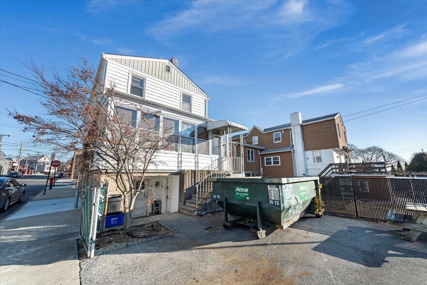 More Photos Of 30 College Pl, Yonkers Multifamily For Sale