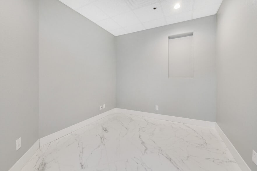 More Photos Of 4187 S Pecos Rd, Las Vegas Medical For Sale