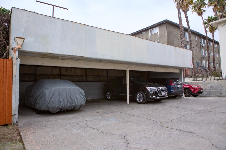More Photos Of 541 Normandie Ave, Los Angeles Apartments For Sale