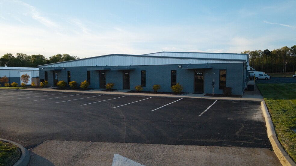 More Photos Of 1349 South Park Dr, Kernersville Light Manufacturing For Lease