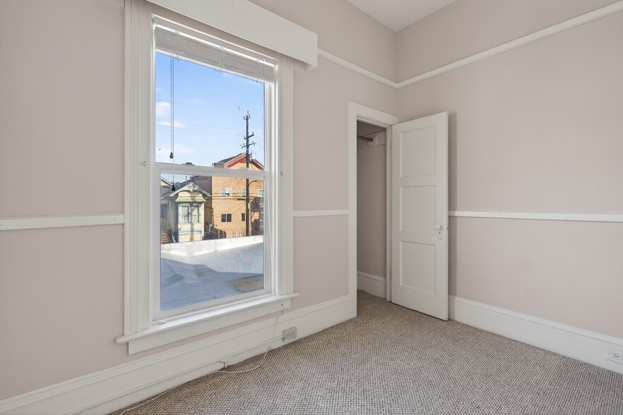 More Photos Of 1011 E 11th St, Oakland Religious Facility For Sale